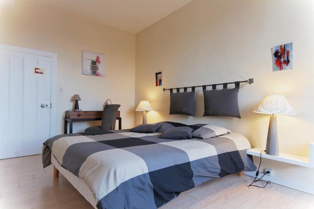 Comme A La Maison Bed and Breakfast Tours-sur-Marne Kamer foto