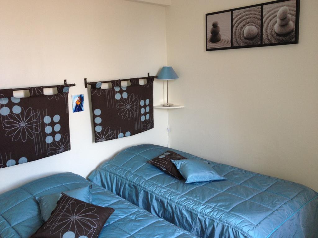 Comme A La Maison Bed and Breakfast Tours-sur-Marne Buitenkant foto