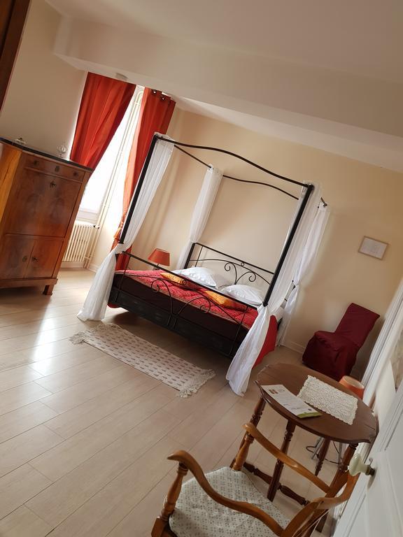 Comme A La Maison Bed and Breakfast Tours-sur-Marne Buitenkant foto